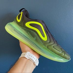 Nike Air Max 720 Retro Future M10